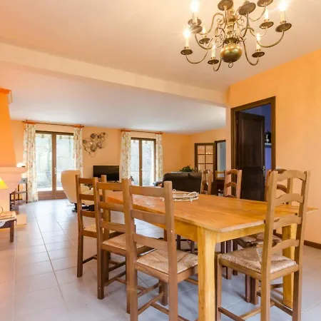Saint-benoist-sur-vanne, 5 Pieces, 10 Personnes - Fr-1-543-67 بيت للعطل