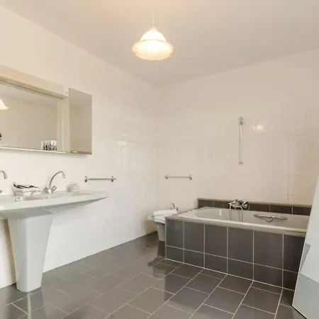 Saint-benoist-sur-vanne, 5 Pieces, 10 Personnes - Fr-1-543-67 بيت للعطل *